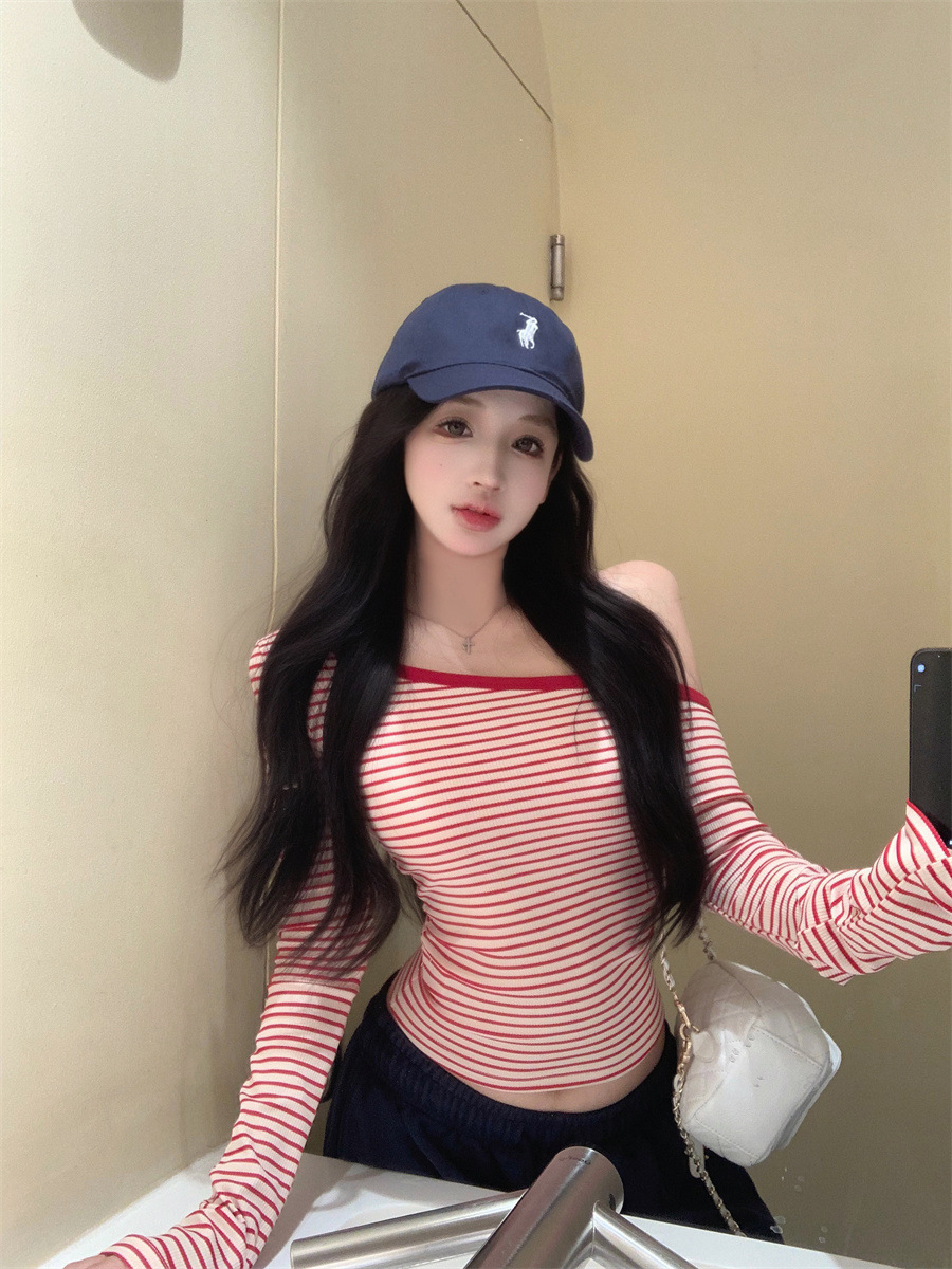 비스듬한 칼라 오프숄더 스트라이프 긴팔 티셔츠 여성 2026 가을 핫걸 몸매 가꾸기 슬림해 보이는 고유 한 아름다운 쇼트 스타일 작은 맨위 상세 이미지 23