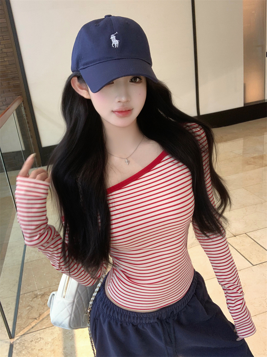 비스듬한 칼라 오프숄더 스트라이프 긴팔 티셔츠 여성 2026 가을 핫걸 몸매 가꾸기 슬림해 보이는 고유 한 아름다운 쇼트 스타일 작은 맨위 상세 이미지 25